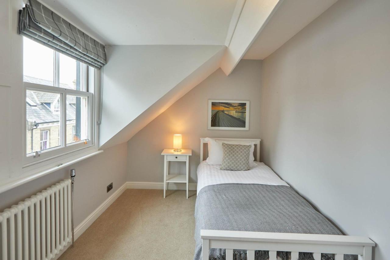 Host & Stay - Henderson House Γουίτμπι Εξωτερικό φωτογραφία