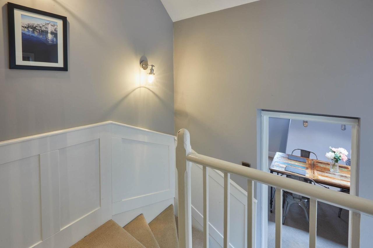 Host & Stay - Henderson House Γουίτμπι Εξωτερικό φωτογραφία