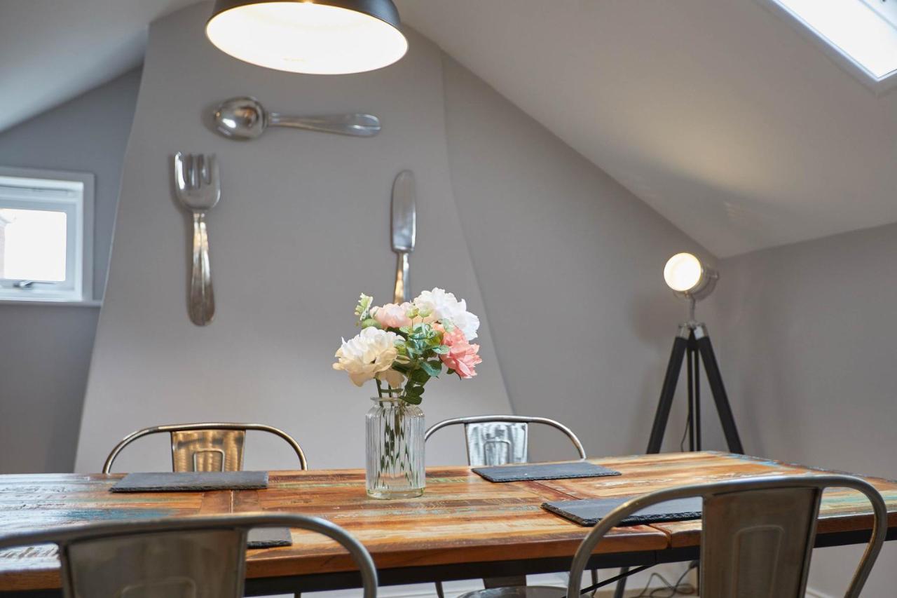 Host & Stay - Henderson House Γουίτμπι Εξωτερικό φωτογραφία