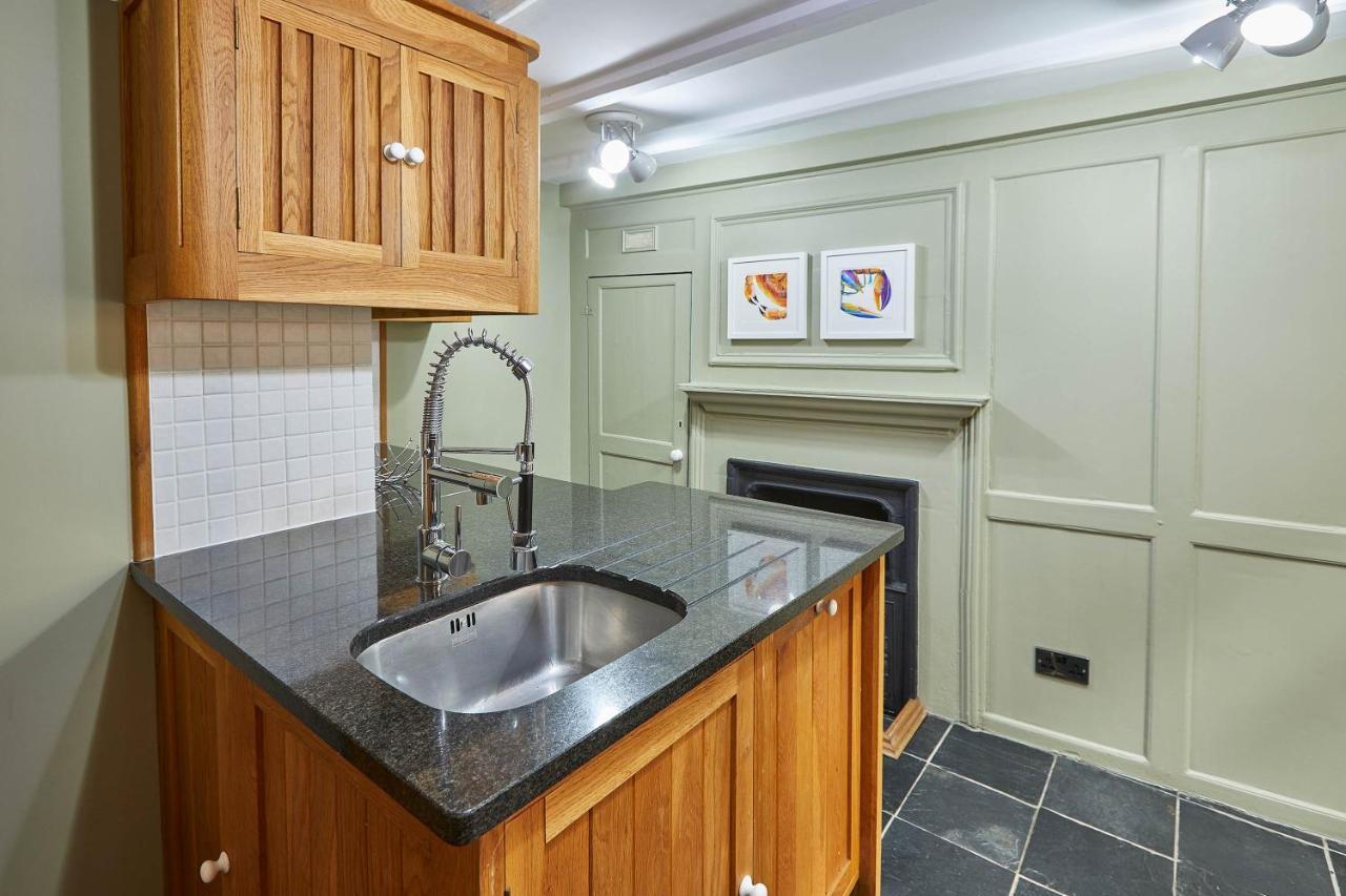 Host & Stay - Henderson House Γουίτμπι Εξωτερικό φωτογραφία